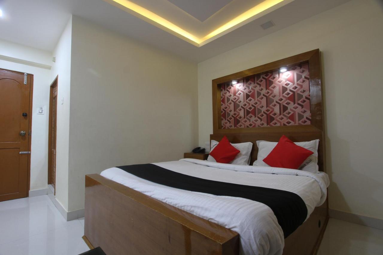 Divines Business Hotel Kuzhittura ภายนอก รูปภาพ