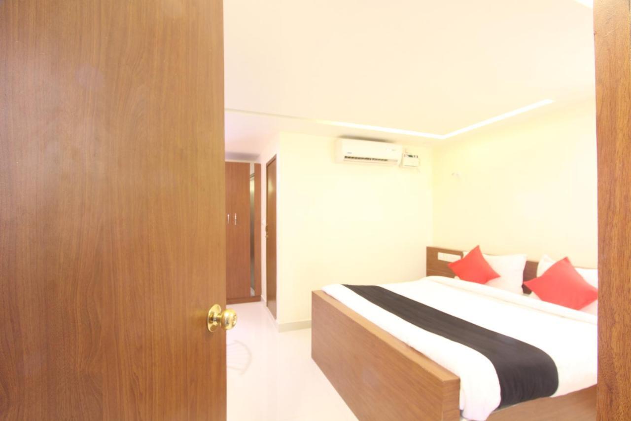 Divines Business Hotel Kuzhittura ภายนอก รูปภาพ
